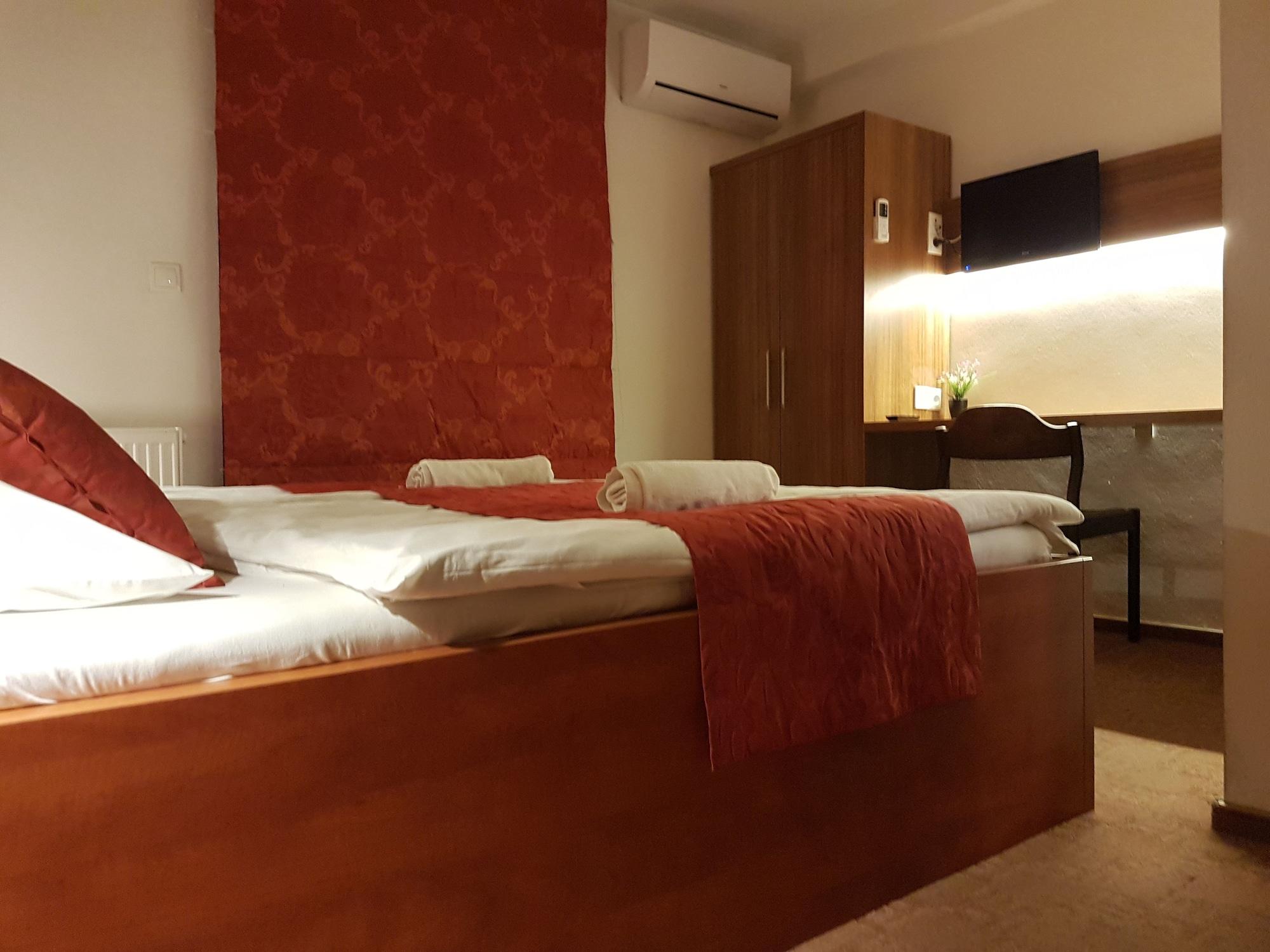 Ahar Hotel อิลิดชา ภายนอก รูปภาพ