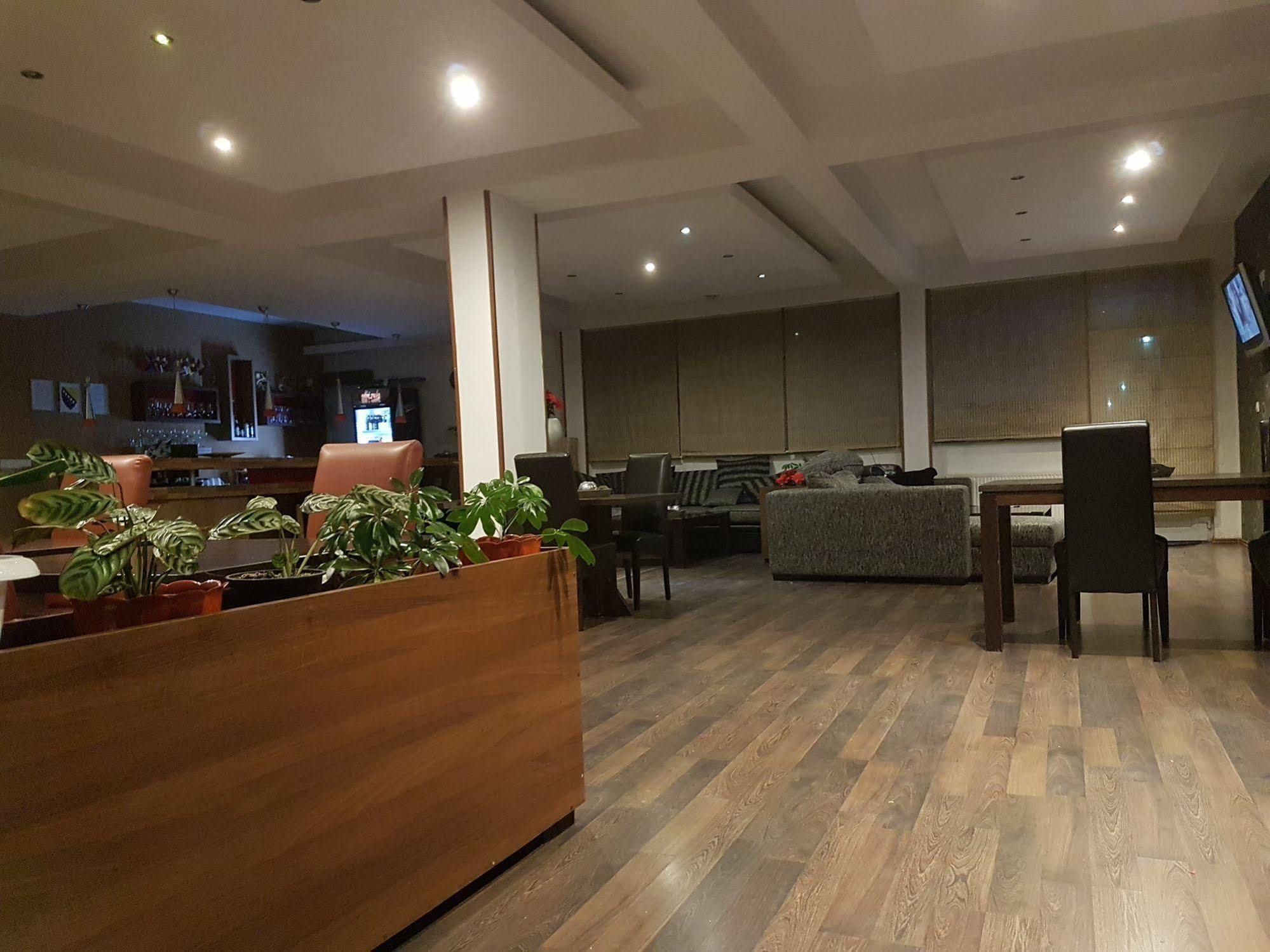 Ahar Hotel อิลิดชา ภายนอก รูปภาพ
